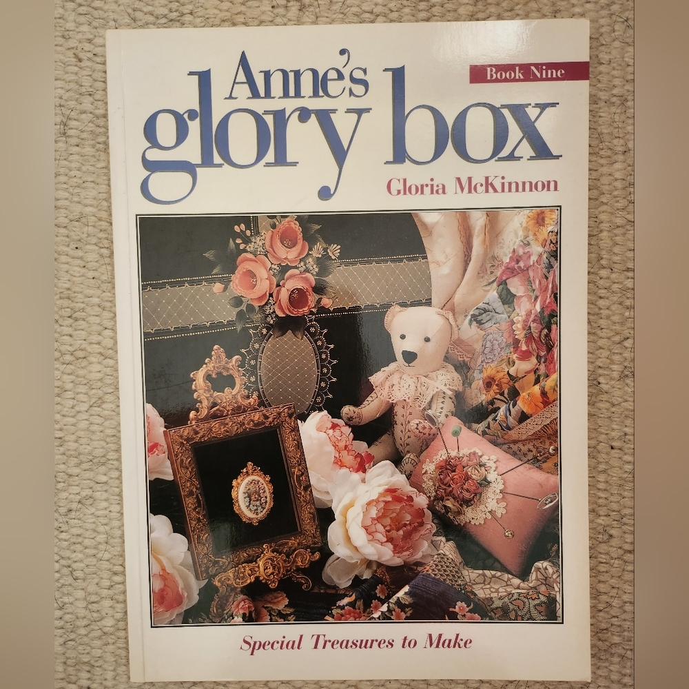 Anne's Glory Box Book Nine Gloria McKinnon 2011